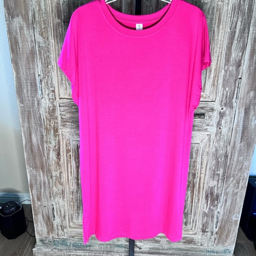 Antares’s Women's Hot Pink dress Sleeve Tunic